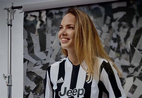 Andrea Stašková E La Juventus Si Separano Calcio Femminile Italia