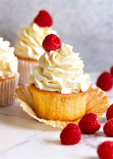 Magical Stay Moist Vanilla Cupcakes Varshas Recipes