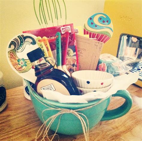 Great gift idea for the wanderlust sister! House warming breakfast in a mixing bowl | Secret sister ...