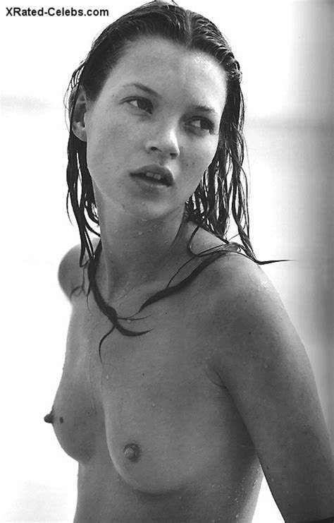 Kate Moss Nude And Wet Showing Her Stiff Nipples