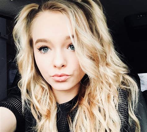 She is active on the musical.ly. Zoe LaVerne Height Age Weight Measurement Wiki Biography ...