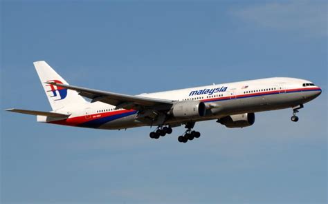 Malaysia Airlines Boeing 777 200 Vanishes On Flight To Beijing Puget Sound Business Journal