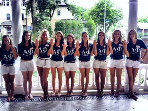 Alpha Phi At University Of Wisconsin Alphaphi Aphi Recruitment Rush Sorority Wisconsin