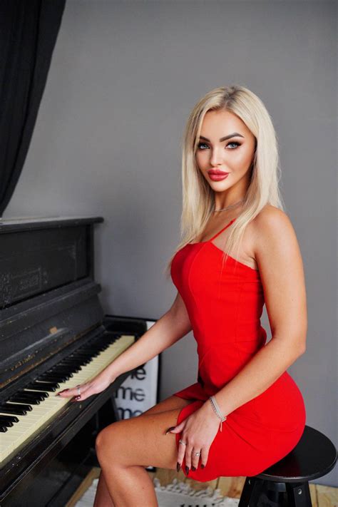 Beautiful Alyona 25 Yo From Kamenets Podolskiy With Blonde Hair Id 417446 Ukrainian
