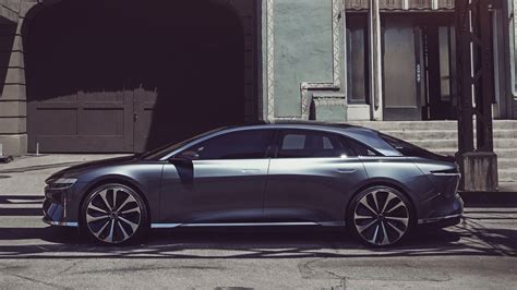2021 Lucid Air Ev Launches With 517 Mile Range 169000 Price Tag