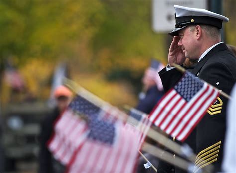 Parade Salutes Veterans Day The Columbian
