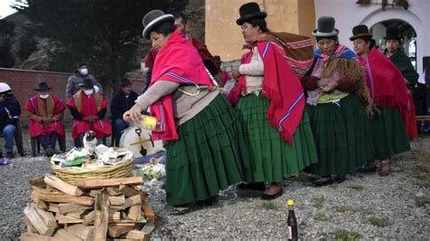 Indígenas Bolivianos Realizan Un Ritual Para Invocar La Lluvia Hispantv