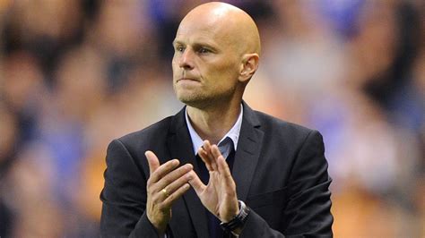 Stale solbakken has been sacked as the manager of wolves after the club suffered a devastating wolves have sacked manager stale solbakken following today's embarrassing fa cup defeat to. Ståle Solbakken, Wolverhampton | - Solbakkens beste ...