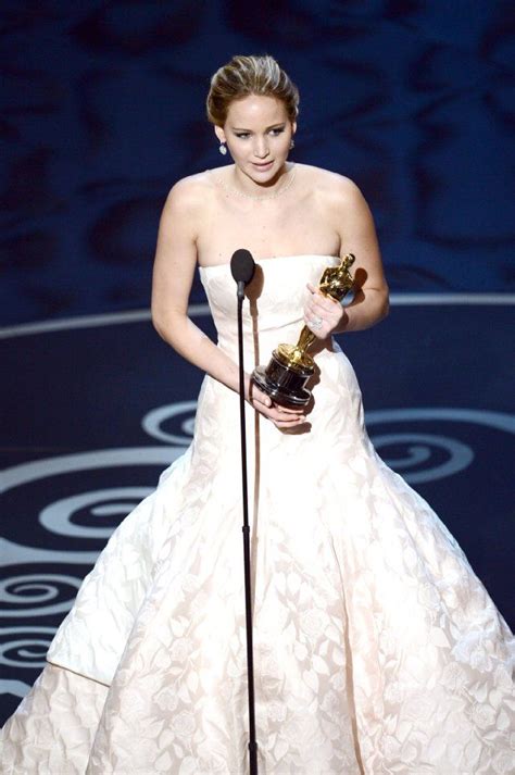 2013 academy awards show and audience jennifer lawrence best actress oscar best actress