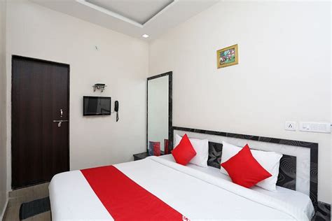 Oyo 26612 Phoenix Inn Hotel Reviews Raipur India