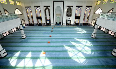 Masjid as syakirin), also known as klcc mosque, is a mosque located in the kuala lumpur city centre, kuala lumpur, malaysia. Masjid Asy-Syakirin mesra korporat | Agama | Berita Harian