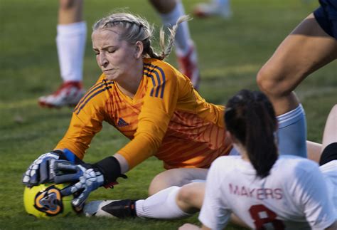 Camas Girls Soccer Topples Hockinson 3 1 Photo Gallery The Columbian