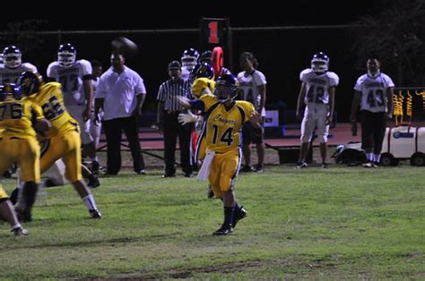Kaiser Cougars Vs Pearl City Chargers Football 201 Flickr