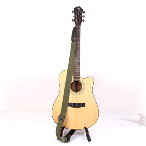 Beberapa aksesoris gitar atau peralatan lain di artikel ini bisa jadi belum pernah anda lihat sebelumya. 6 Aksesoris Gitar Listrik Terbaik untuk Pemula ...