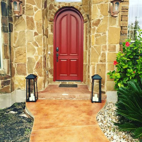 Crate and Barrel's lanterns look so good on my porch! (LED candles