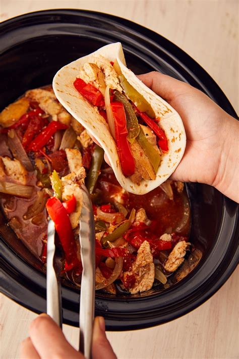 If using a crock pot wasn't easy enough, there are programmable models that have but that's not all they're great for! Easy Crockpot Ideas For Potluck - Allope #Recipes