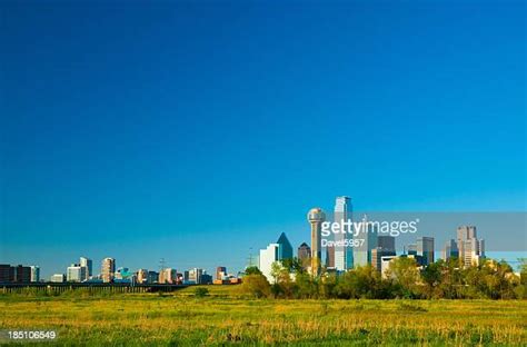 Dallas Skyline Wide Photos And Premium High Res Pictures Getty Images