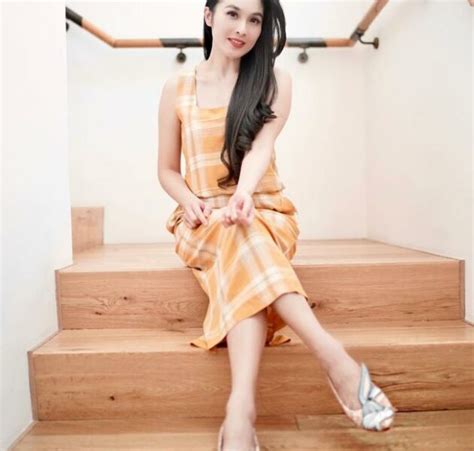 Profil Dan Biodata Sandra Dewi Plus Foto Lengkap