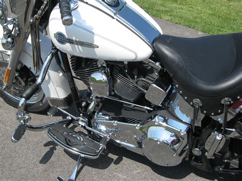 The 2005 my harley davidson flsts heritage springer classic is the new addition to the softail family, and is sure to appeal to the more experienced and nostalgic among moco fans, thanks to the springer front fork, as well as other classic design touches, which makes this machine seem like a. 2004 Harley-Davidson® FLSTC/I Heritage Softail® Classic ...