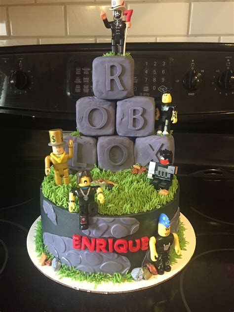 Roblox Birthday Party Cake