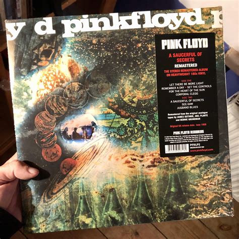 and i keep adding vinyl to my pink floyd collection “a saucerful of secrets” has arrived 🤘😎 r