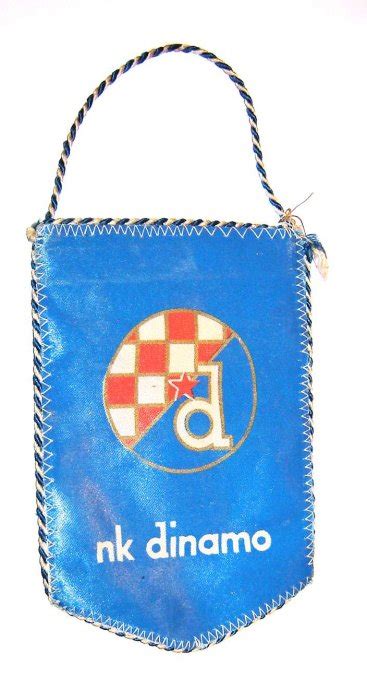 Dinamo zagreb citizens' football club). Zastavica nk Dinamo Zagreb - grb sa zvijezdom #2