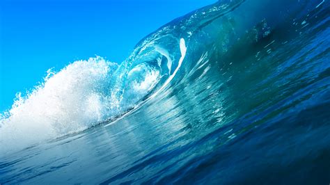 Download Wallpaper 1366x768 Ocean Waves Blue Sea Waves Tablet