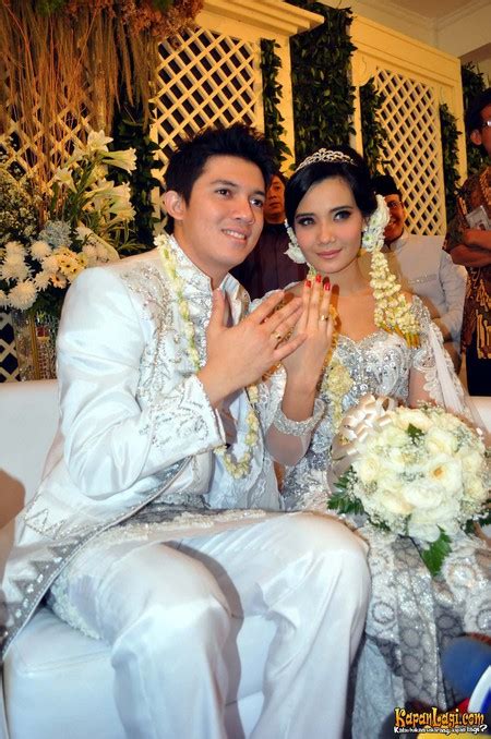 Photo Majlis Pernikahan And Resepsi Irwansyah Dan Zaskia Sungkar