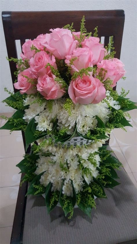 Usually, before the flowers are chosen, the color scheme for the wedding day will be the determining factor for the final color choice. Pin by Ainiyatim on Wedding | Flower arrangements, Pink ...