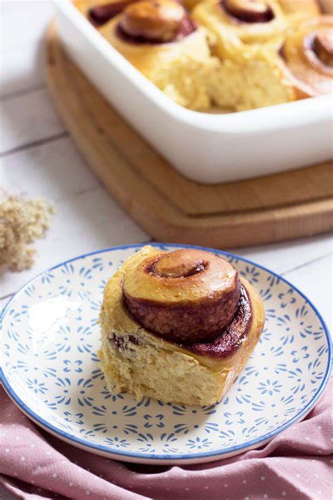Una preparazione di base molto versatile di origine francesce, a base di tutti ingredienti semplici e genuini: GIRELLE DI PAN BRIOCHE ALLA MARMELLATA | Bake therapy ...