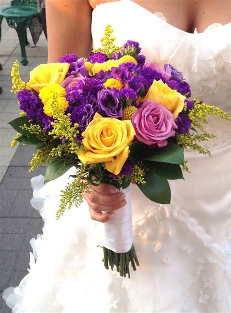 Making your own diy wedding bouquet of flowers for your wedding is not as hard as it may seem. Lovely DIY Wedding Bouquets