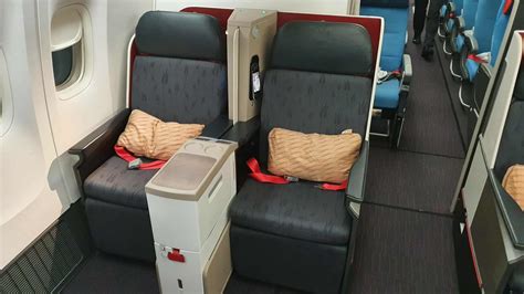 Share 115 Imagen Turkish Airlines Boeing 777 300er Business Class Seat