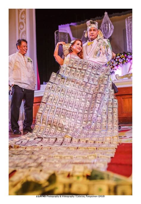 Couple Receives A Total Of Php844000 In Cash For Money Dance