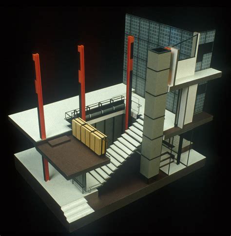 L'hôtel rose bourbon vous propose aussi de prendre un verre à notre bar qui jouxte la réception. Pierre Chareau, Maison de Verre, Paris, France, 1931 ...