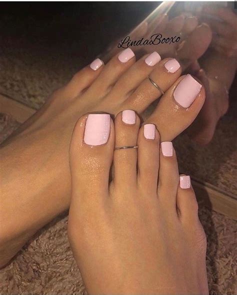 Pin By Silvia On Unhas Summer Toe Nails Pink Toe Nails Gel Toe Nails