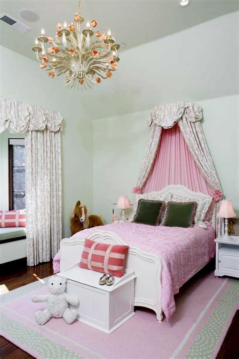 Your teenager's bedroom is more than just a place to sleep. 45 Teenage Girl Bedroom Design Ideas - Homeluf.com