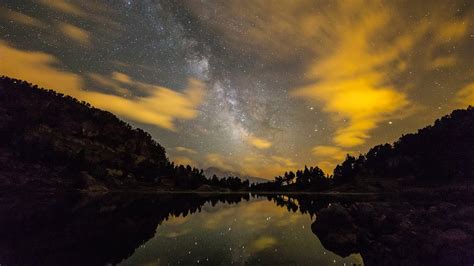 Time Lapse Reflets Voie Lactée Au Lac Achard Youtube