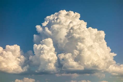 Knowing These 6 Types Of Clouds Can Help You Predict The Weather