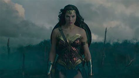 Gal Gadots Role As A Wonder Woman Just Might Be Bisexual In The Sequel