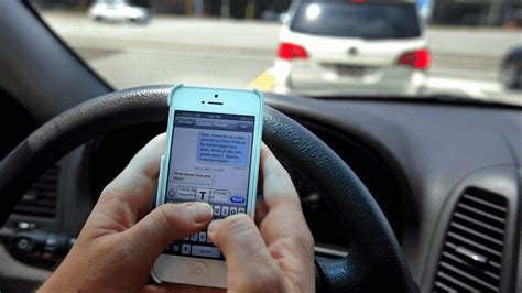 Distracted Driving Problem Nope Its An Epidemic Study Shows The