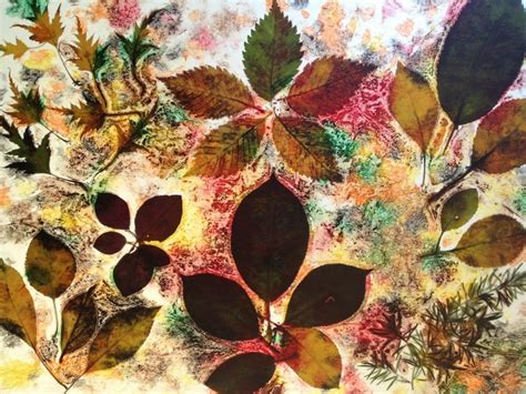 Leaves In Waxed Paper With Crayons Kids Art Projects Leaf Art