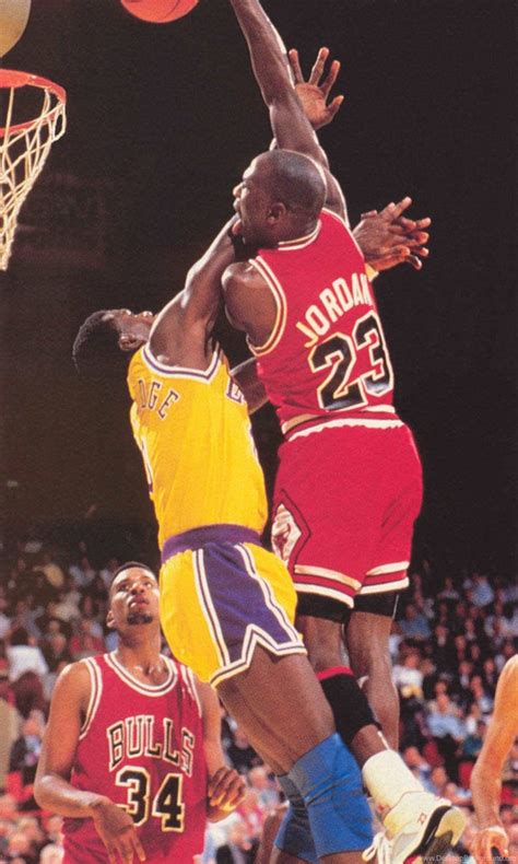You can also upload and share your favorite michael jordan wallpapercave is an online community of desktop wallpapers enthusiasts. Michael Jordan Dunk It Chicago Bulls Wallpapers Desktop Background
