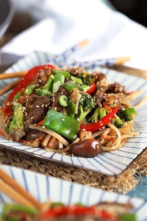Thank you for sharing the recipe! Easy Beef Stir Fry with Rice Noodles | Beef stir fry, Beef ...