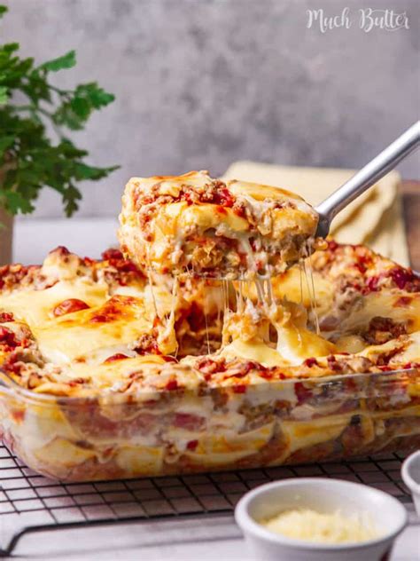 Classic Lasagna With Bechamel Sauce Much Butter