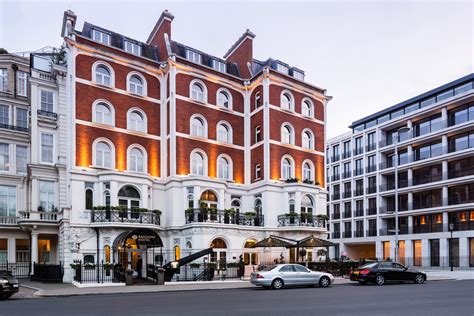 Natural history museum is the closest landmark to baglioni hotel london. Baglioni Hotel London, England, United Kingdom - Condé ...