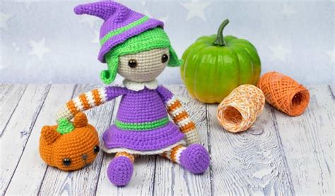 Halloween Witch with Pumpkitty Free Crochet Pattern