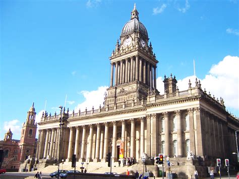 Explore leeds holidays and discover the best time and places to visit. North England Economy: Cranes Return to Leeds to Rebuild ...