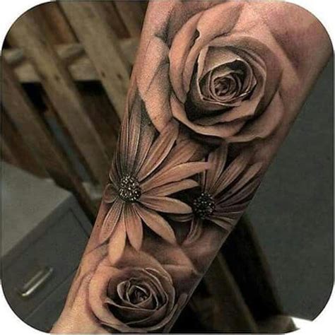 Whether it be a small playful daisy or a bold, detailed daisy, they look amazing and will make a statement. Love the black & gray | Tattoos (: | Pinterest | Grey ...