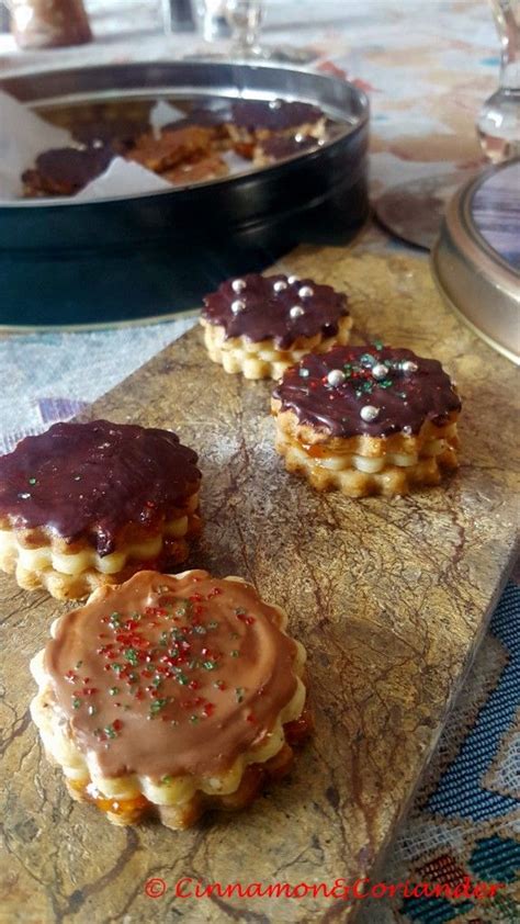 A blank canvas and also an ingredient. Walnut Marzipan Sandwich Cookies | German Christmas ...