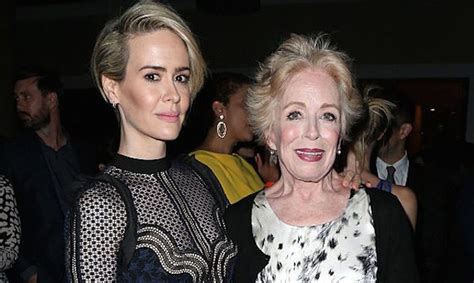 who is sarah paulson s girlfriend holland taylor is also an actress holland taylor celebrity